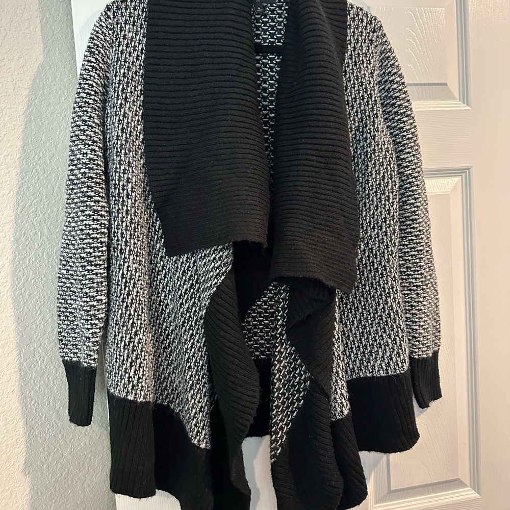 Banana Republic Black and White Cardigan
